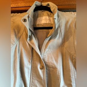 Jessica Simpson cream color faux leather coat size 1x. Lightly worn.